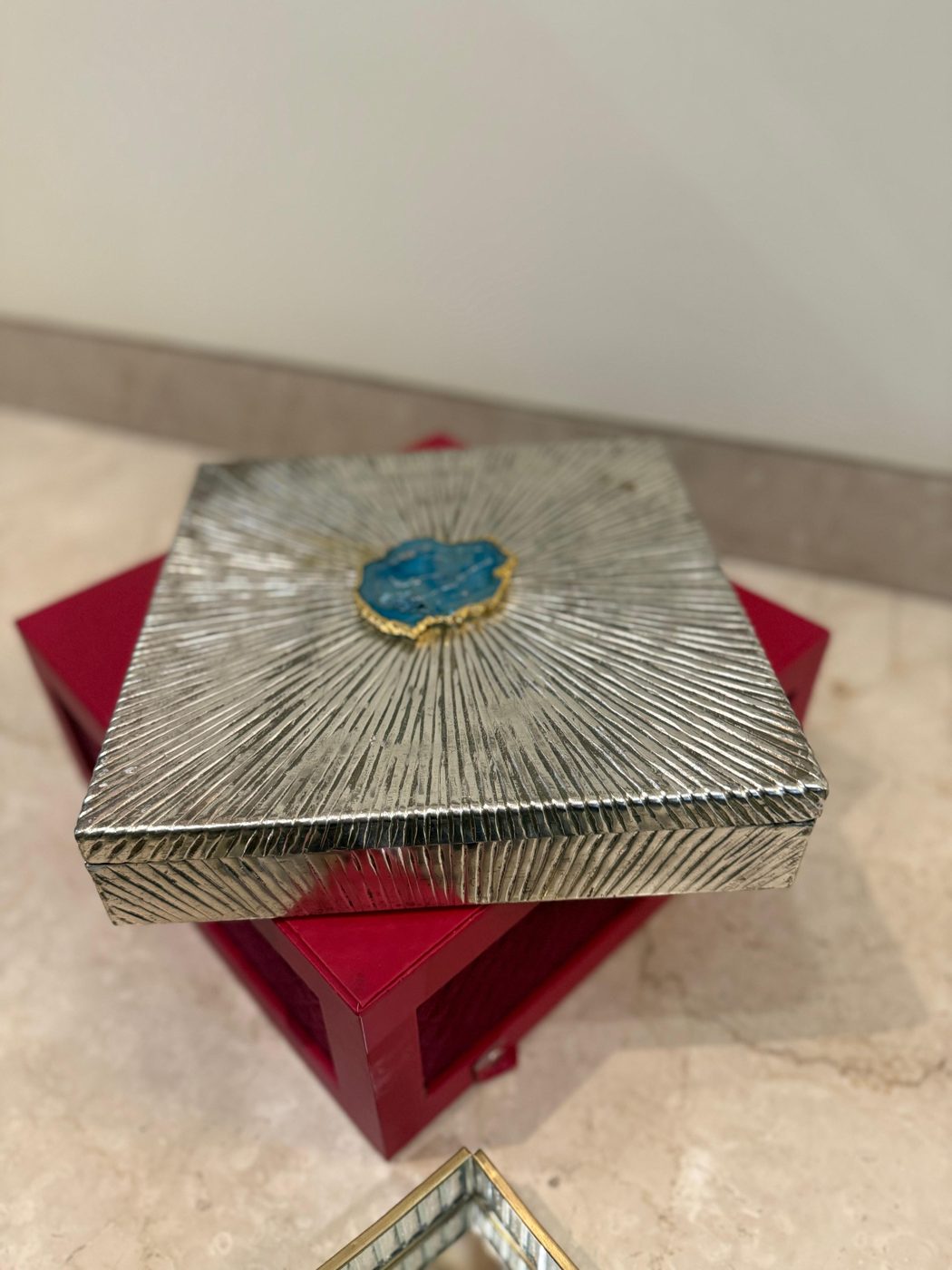 Neelam Agate Box — view 2